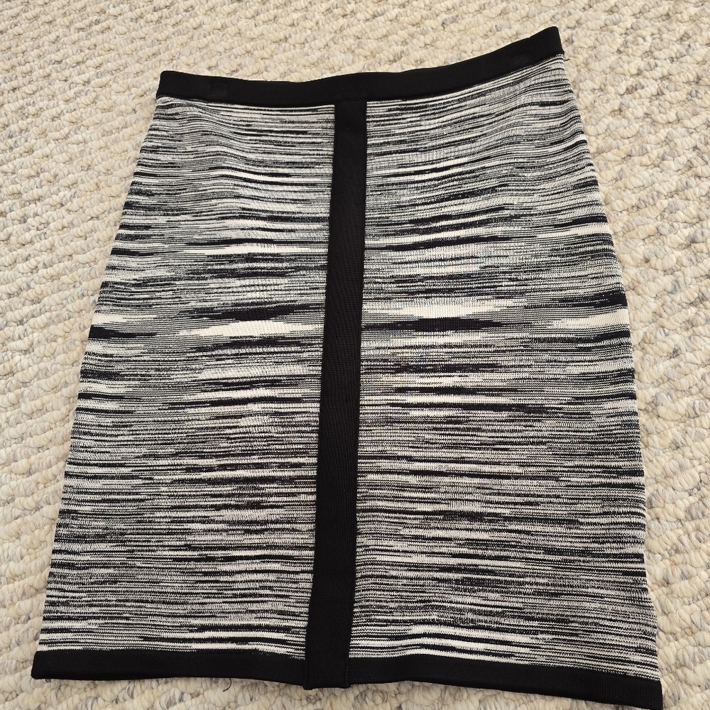 Black & White Knit Pencil Skirt - Women